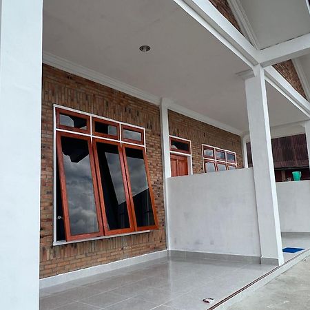 Hisar Guest House Tuk Tuk Exterior foto